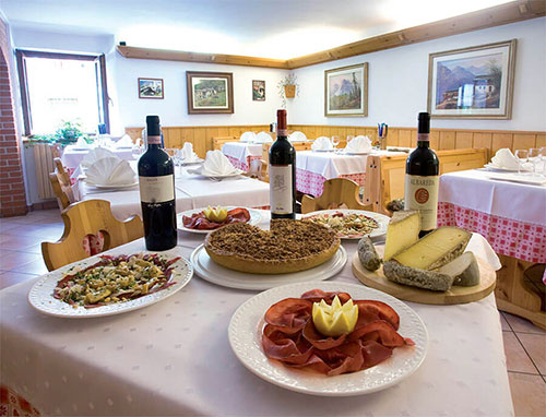 Prepariamo ogni giorni i piatti della tradizione valtellinese.